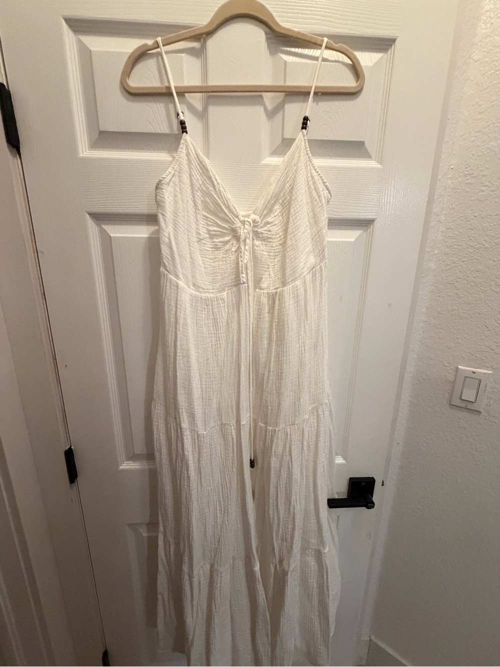 Charlie Holiday Cream Sleeveless Tie-Front Tiered Maxi Dress